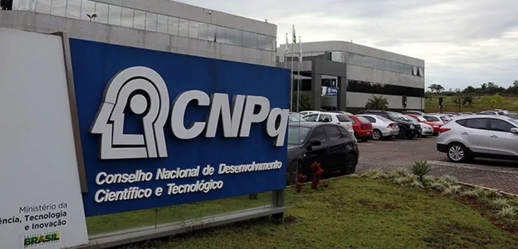 CNPq libera R$ 120 milhões para bolsas de pesquisa e turbina inovação