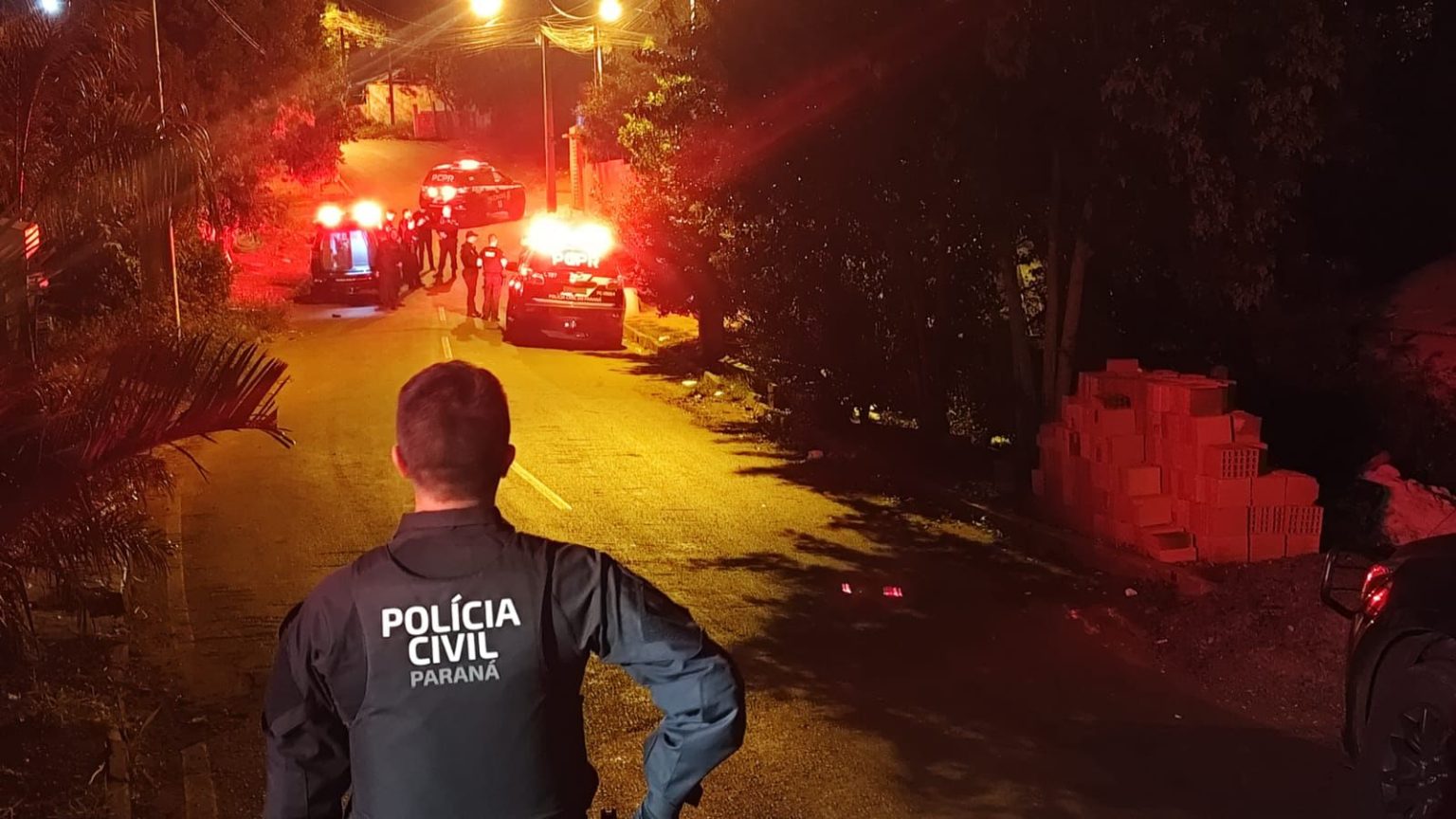 PCPR prende cinco pessoas em operação contra o tráfico de drogas em Francisco Beltrão