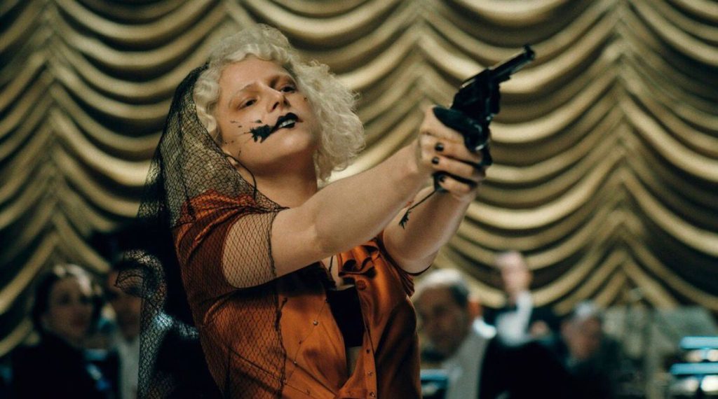 A Noiva!: terror e romance de Maggie Gyllenhaal chegam ao digital
