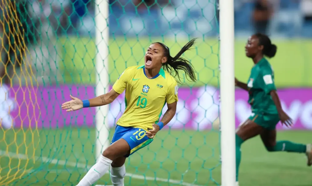 Seleção feminina brilha na Arena Pantanal e goleia a Zâmbia por 6 a 1
