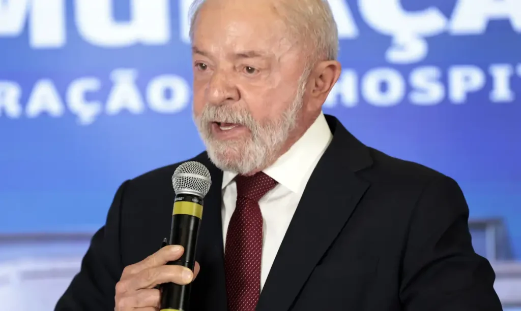 Lula planeja incluir dívidas do Fies em novo pacote de renegociação