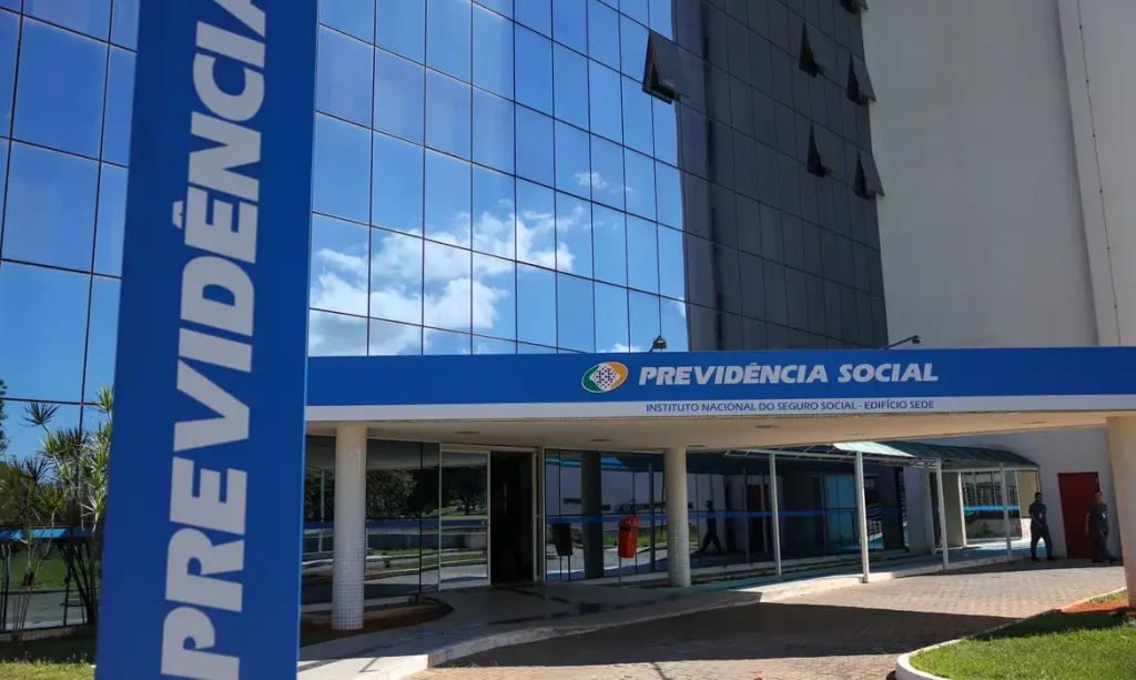Dinheiro no Bolso: Começa hoje o pagamento da 2ª parcela do 13º antecipado para beneficiários do INSS