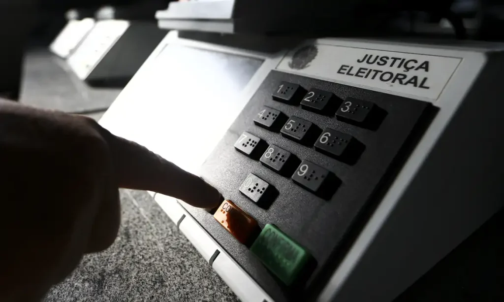 Pesquisa indica que 40% dos abstêmios do 1º turno não pretendem votar no 2º turno