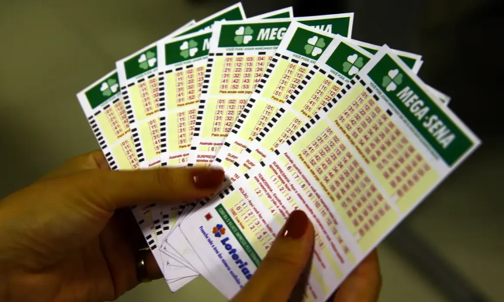Apostador de Curitiba ganha sozinho prêmio de R$ 127 milhões na Mega-Sena