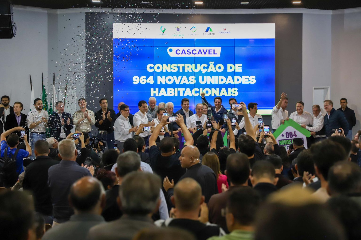Cascavel recebe pacote de R$ 242 milhões em investimentos e edital para 964 novas moradias populares
