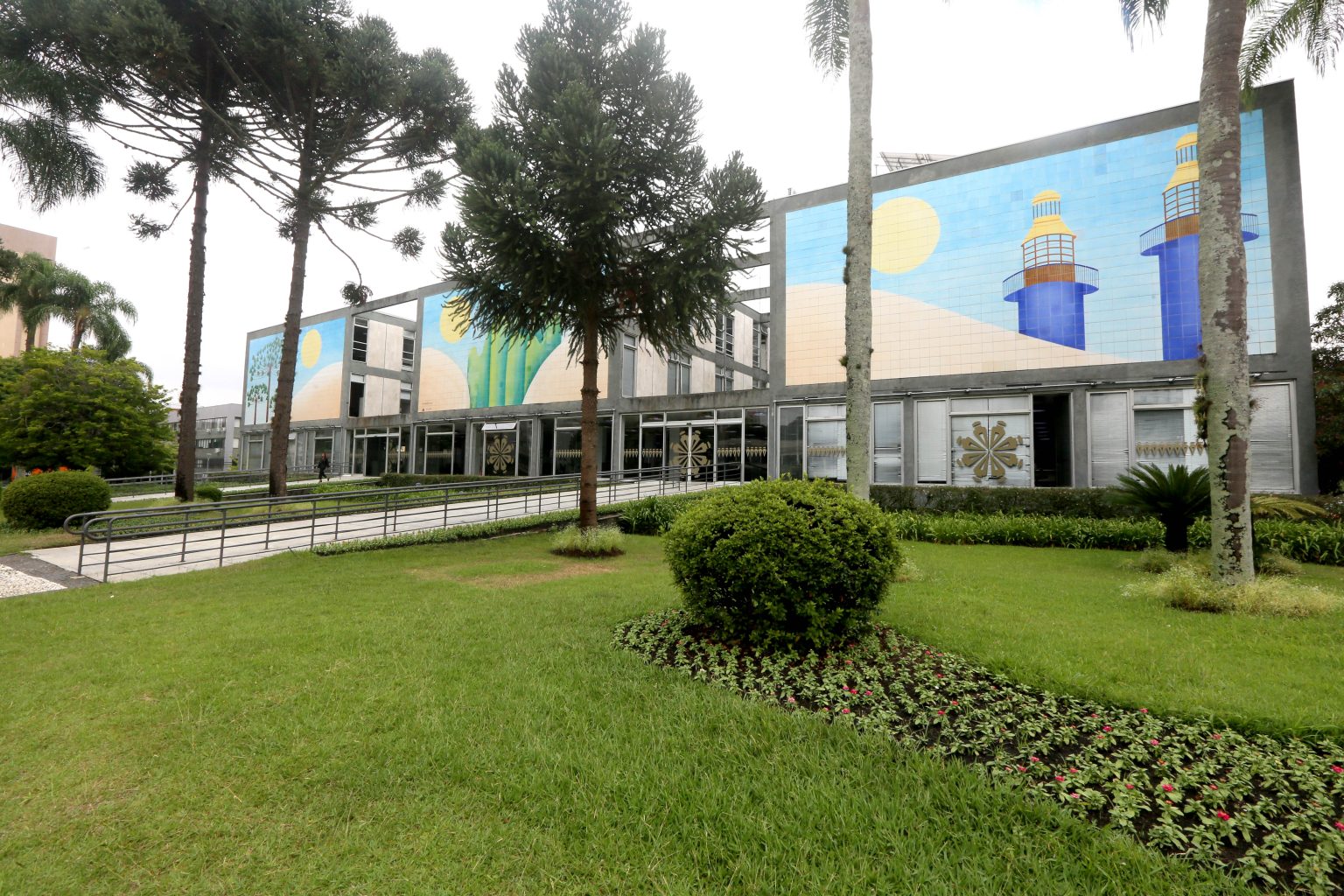 Mudança no expediente: Prefeitura de Curitiba altera horários em dia de jogo do Brasil