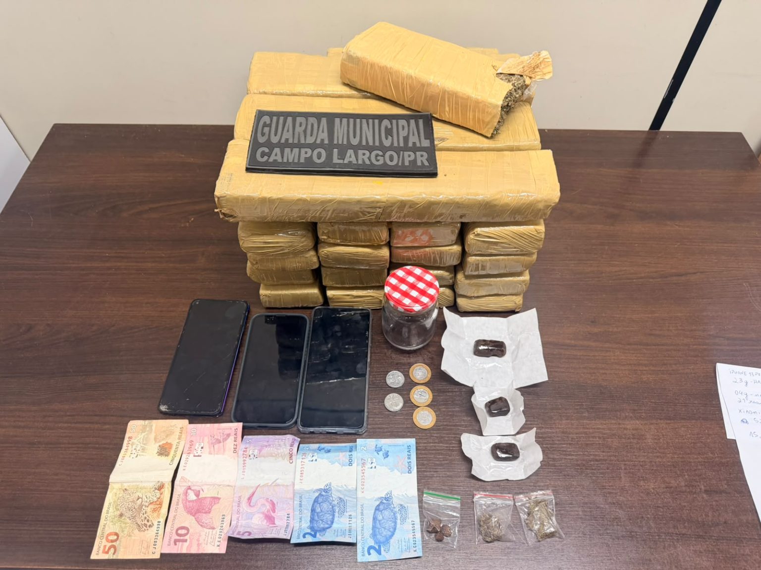 Campo Largo: Guarda Municipal intercepta carro de aplicativo com mais de 15 quilos de maconha