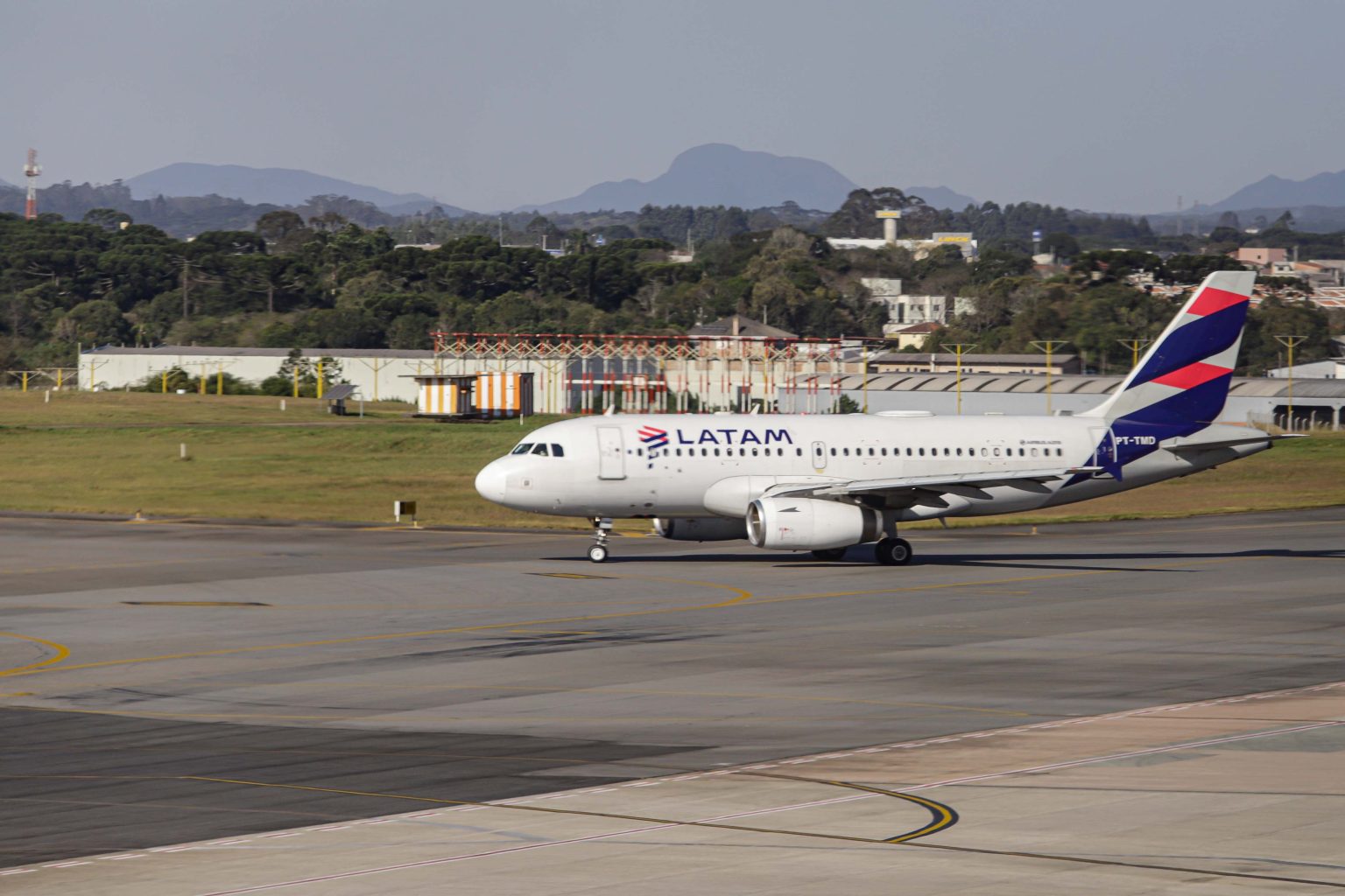 Preço do querosene de avião tem primeira redução após três aumentos seguidos