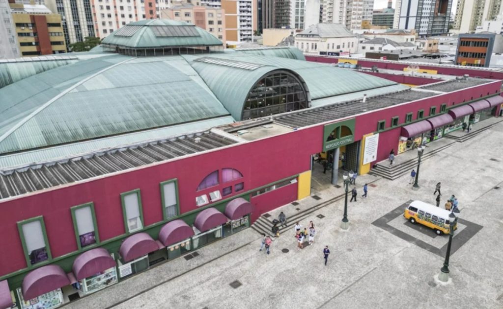 Shows gratuitos movimentam a Praça Rui Barbosa nesta semana em Curitiba