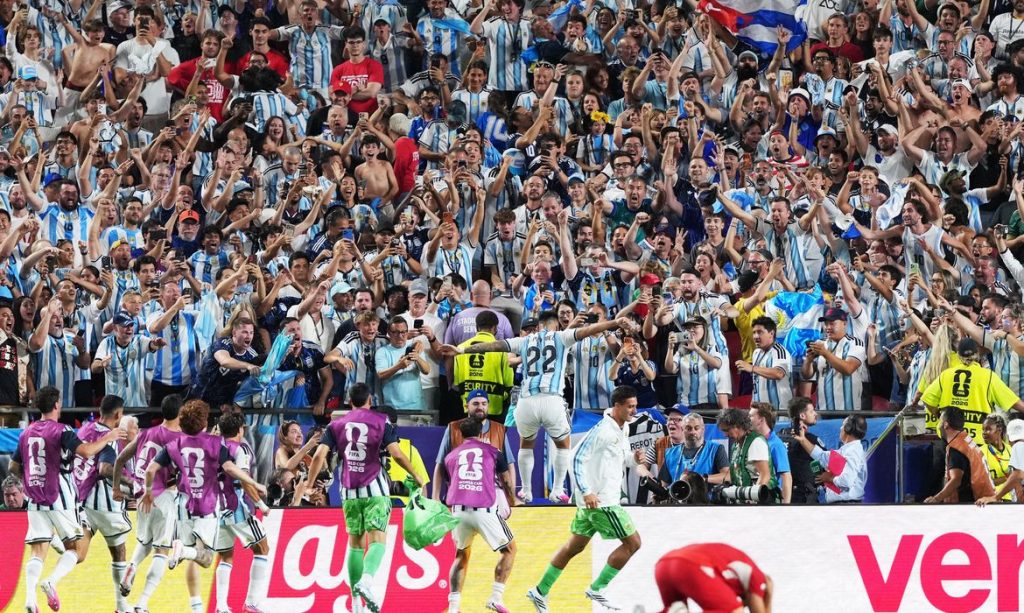 Argentina sofre na prorrogação contra a Suíça e garante vaga na semifinal da Copa do Mundo