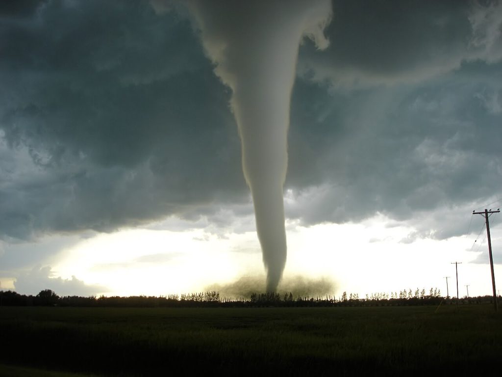 Fenômeno devastador: Tornado atinge a Região Noroeste do Rio Grande do Sul e deixa feridos