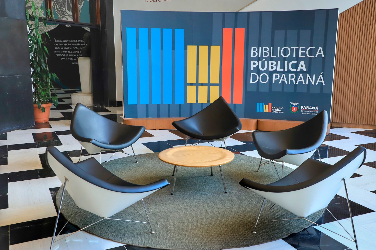 Biblioteca Pública do Paraná divulga programação especial de julho