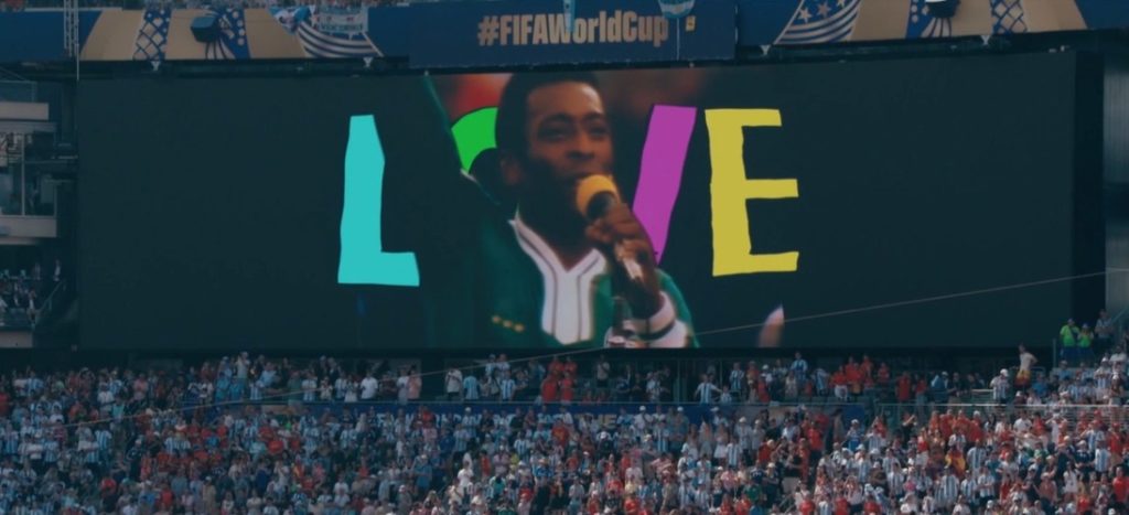 Pelé ganha homenagem emocionante na final da Copa do Mundo em show com Madonna, Ronaldo e Ronaldinho