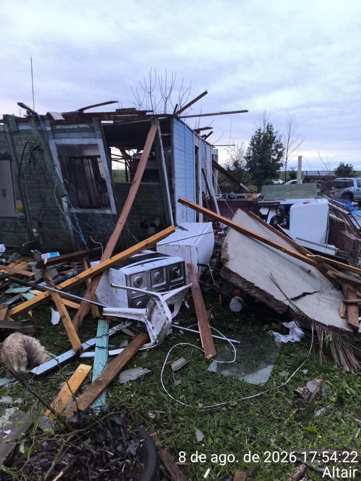 Tornado causa destruição e destelha imóveis na área rural de Candói