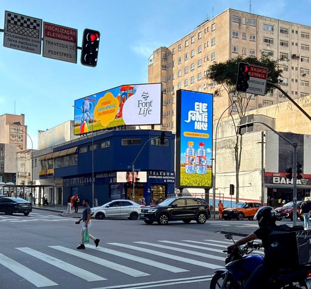 Font Life leva o Elefontinho para a “Times Square de Curitiba” e apoia revitalização do Centro