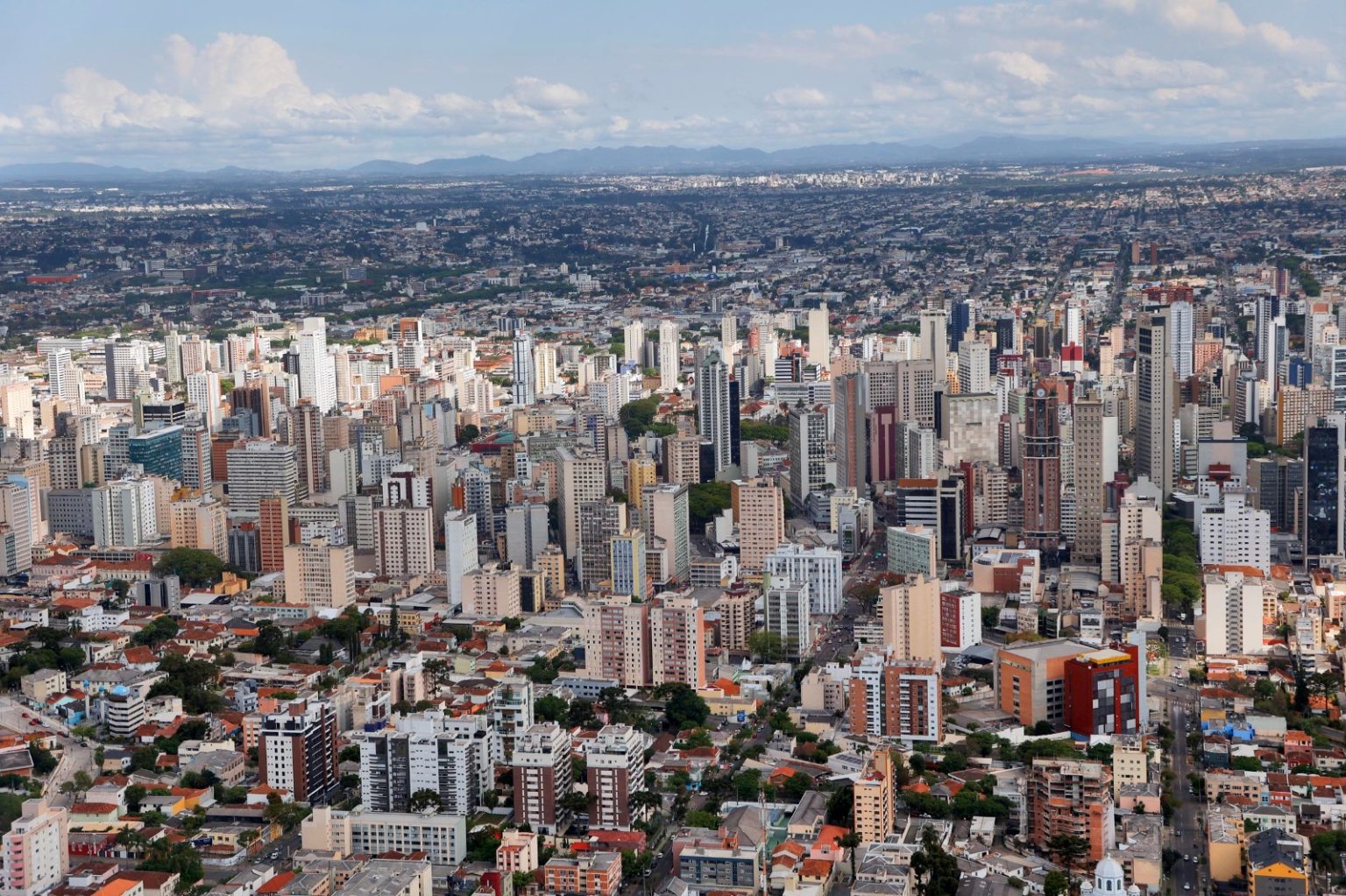 Paraná se consolida no pódio e encosta na vice-liderança do Ranking de Competitividade dos Estados