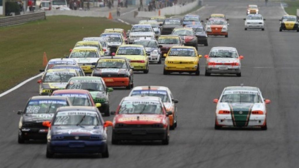 O Automobilismo Paranaense