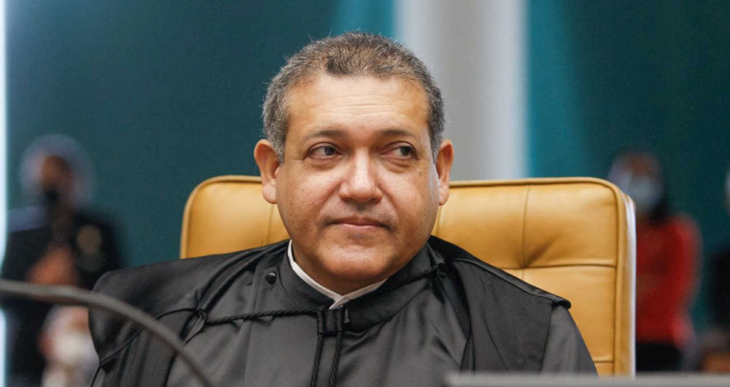 TSE determina a suspensão do canal ‘Exército do Lula’ no WhatsApp por desinformação