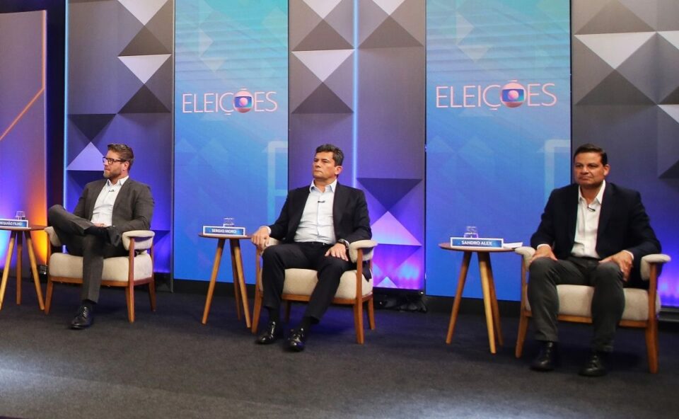 Durante debate na RPC/Globo, Sandro Alex garante 1,8 mil km de rodovias duplicadas e critica falta de propostas de Moro