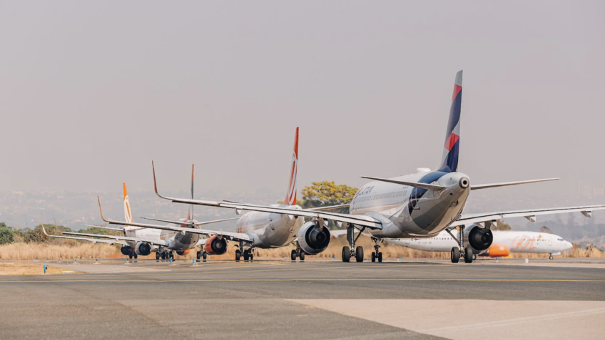 Viajar de avião fica mais caro: Tarifa aérea média no Brasil atinge R$ 776,87 em agosto e chega ao maior patamar em quase dois anos