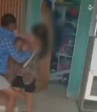 Homem é preso em flagrante e vira réu após espancar esposa na frente dos filhos em Jaguariaíva. Vítima pediu para filho filmar agressão