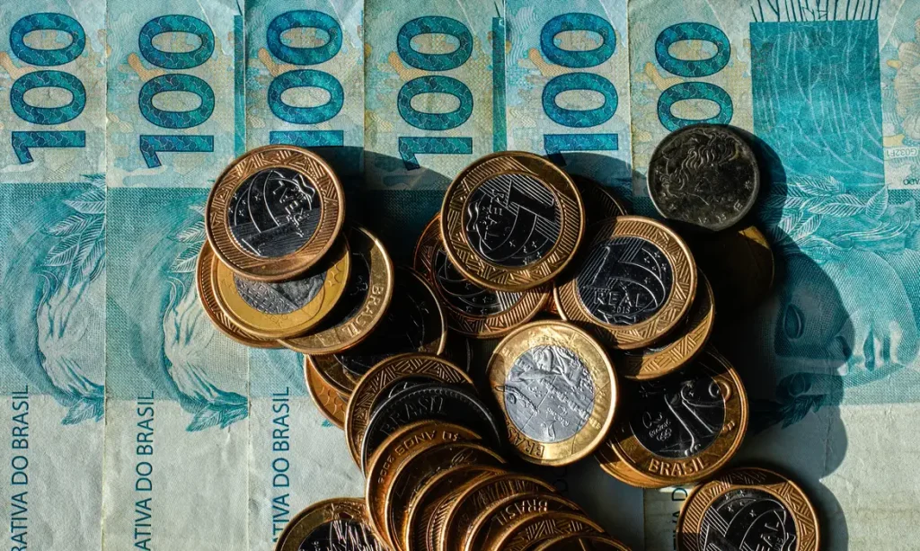 Finanças pessoais: Dinheiro “esquecido” em instituições financeiras atinge R$ 5,65 bilhões, aponta Banco Central