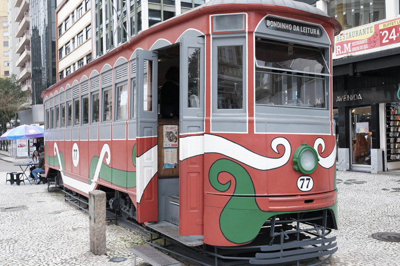Gratuito e cultural: Curitiba amplia programação da Semana Nacional do Livro com mais de 20 atrações e caminhada histórica