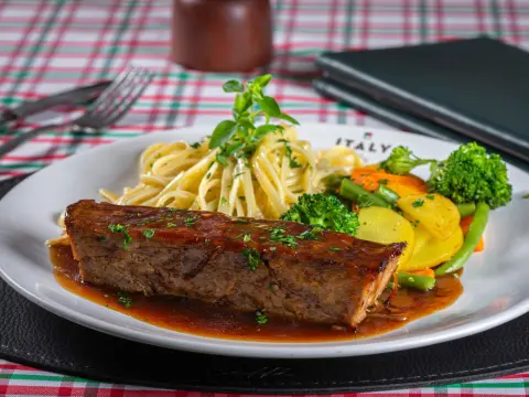 Gastronomia acessível: 28 restaurantes da 24ª edição do Festival Bom Gourmet Curitiba aceitam pagamento com VR e VA